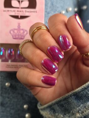 🚨New Release🚨 Aspen Regal Rumer Short Squoval Holographic Press-On Nails